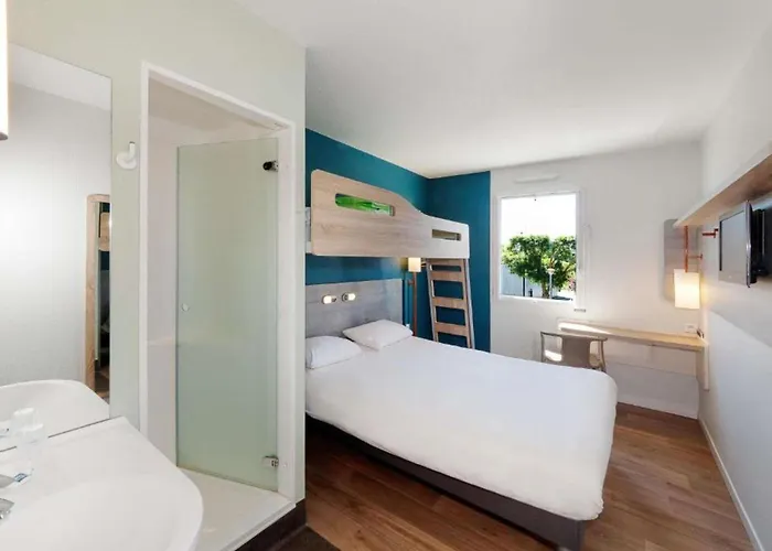 Ibis Budget Porte D'orleans 2* Parigi