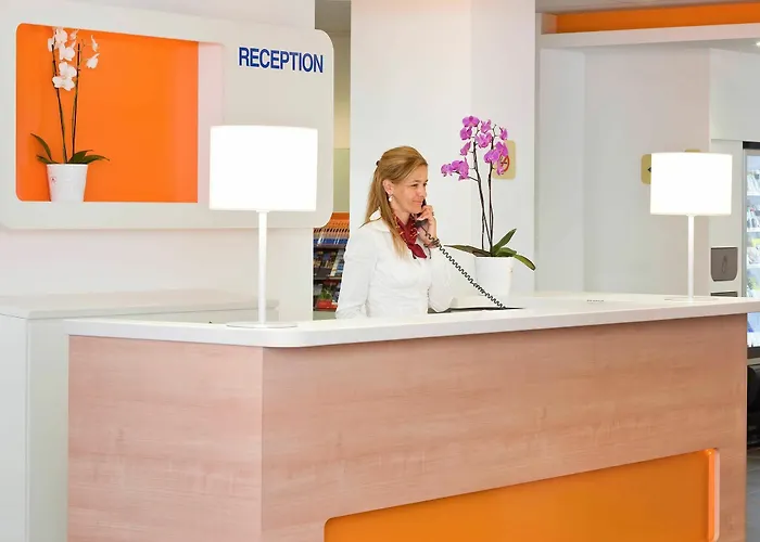 Ibis Budget Porte D'orleans Hotel 2*