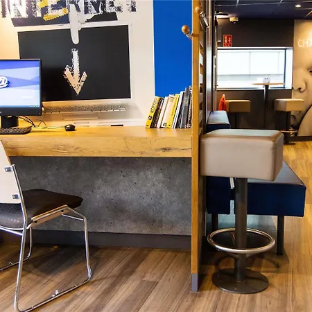 Hotel Ibis Budget Porte D'orleans Parigi